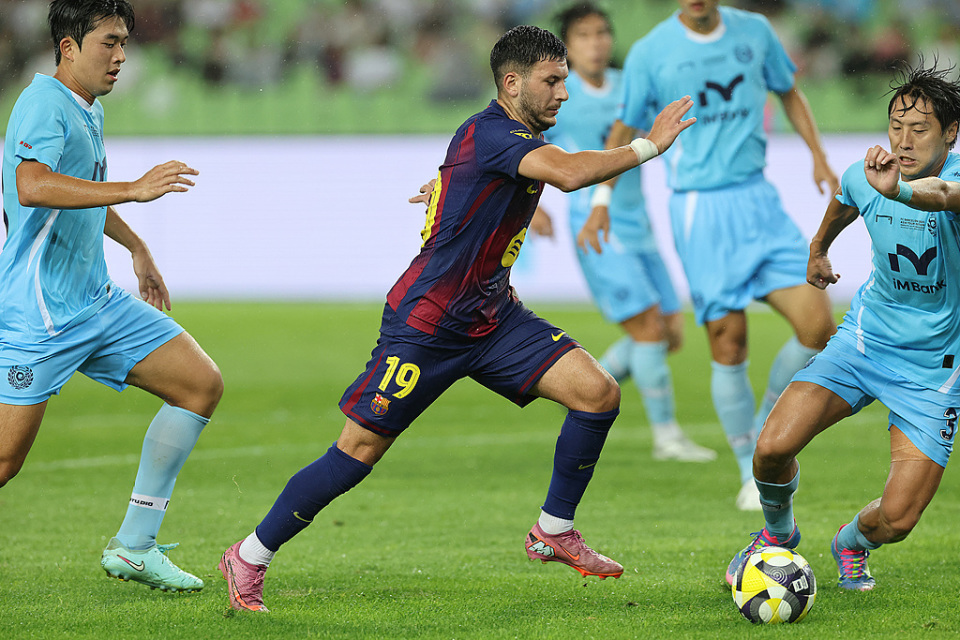 img, 很少缺阵, 有莱万多夫 img, 很少缺阵, 有莱万多夫